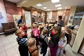 Grupas "Pūcēns" bērni viesojas Saldus muzejā
